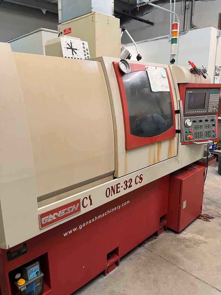 2007 Ganesh Cyclone 32 CS