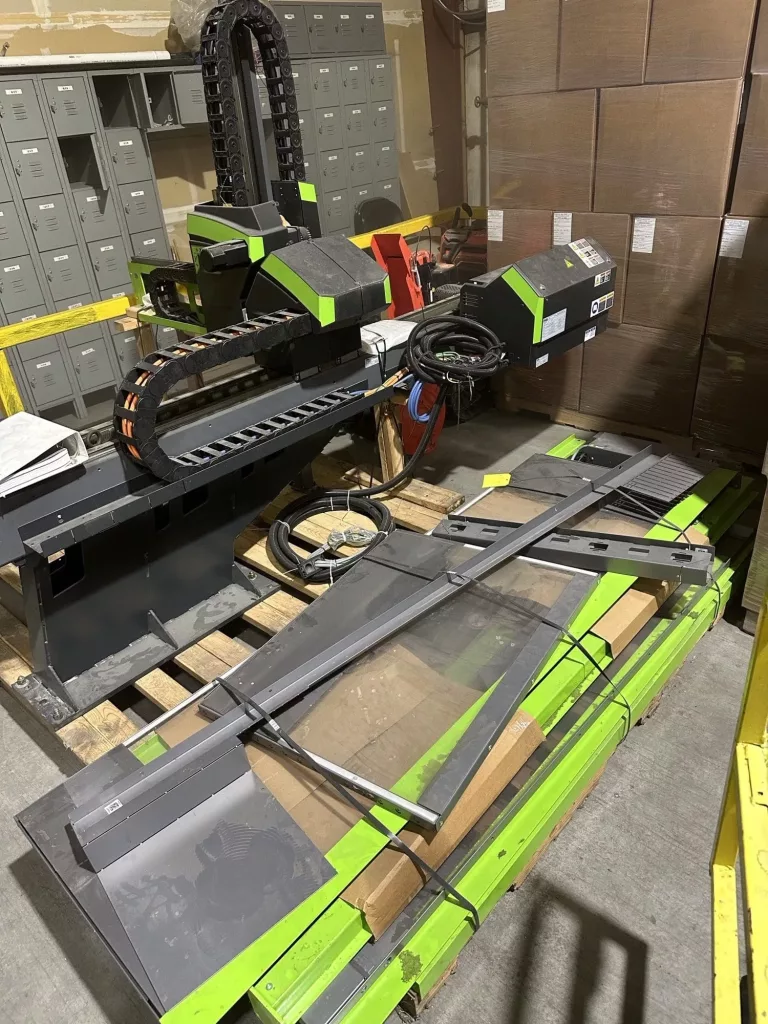 2020 Engel Viper 20 RC300 Plastic Robot, photo 3 of 5