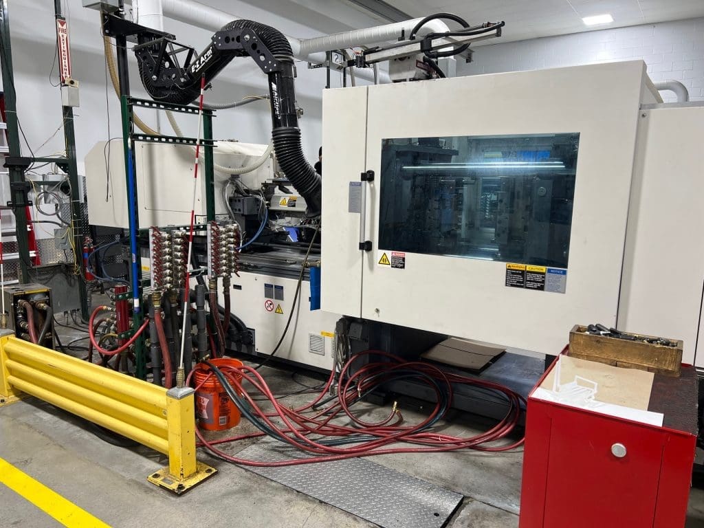 Used Krauss Maffei AX 180-750 Injection Molding Machine For Sale