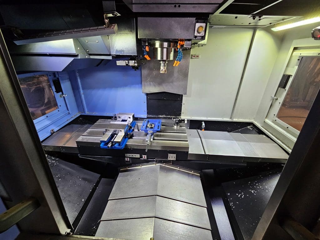 Used Doosan SVM 4100 CNC Vertical Machining Center For Sale