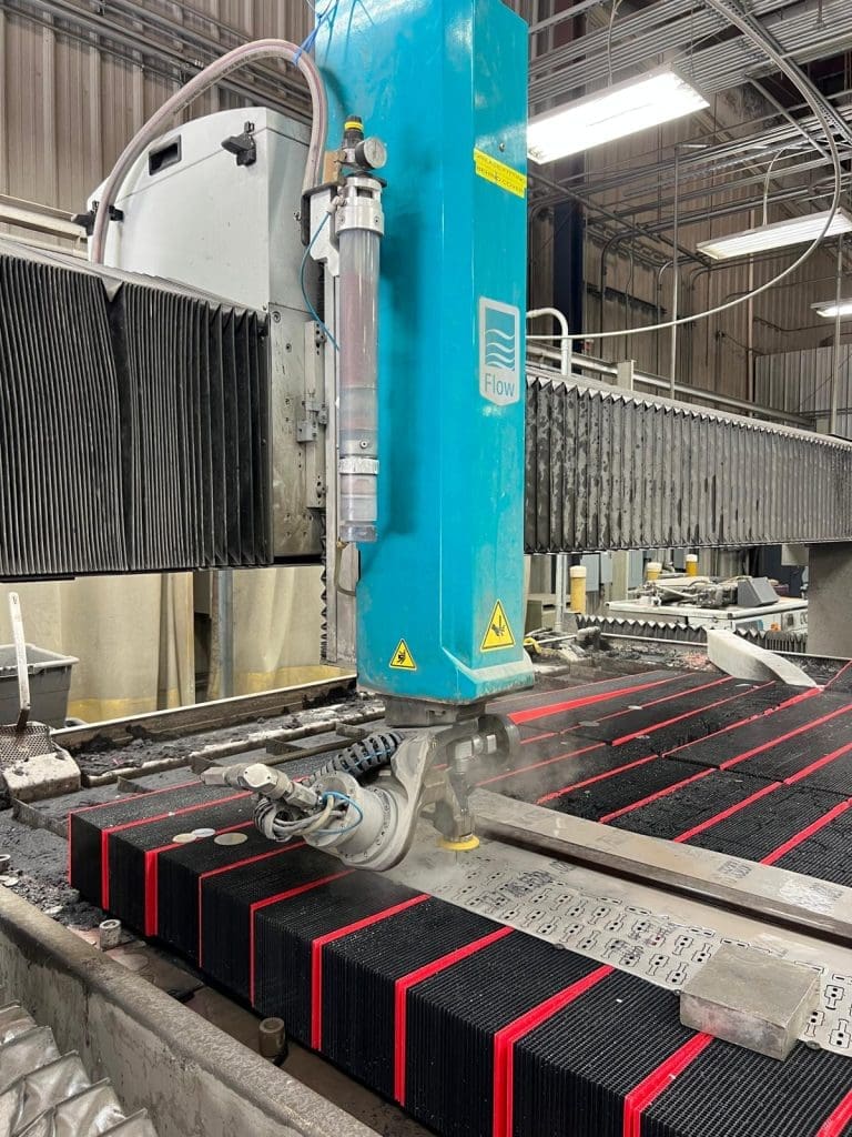Used Flow Mach 500 3020 CNC Waterjet For Sale