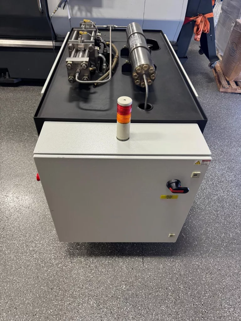 2017 Hypertherm Hyprecision 30 Waterjet, photo 4 of 13