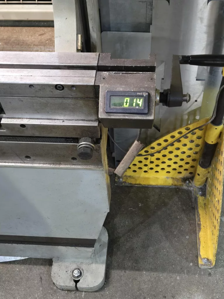 2009 Accurpress Accell 5908 Press Brake, photo 9 of 12