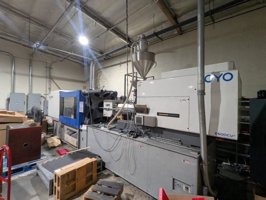 Used Toyo SI-500V Injection Molding Machine for Sale