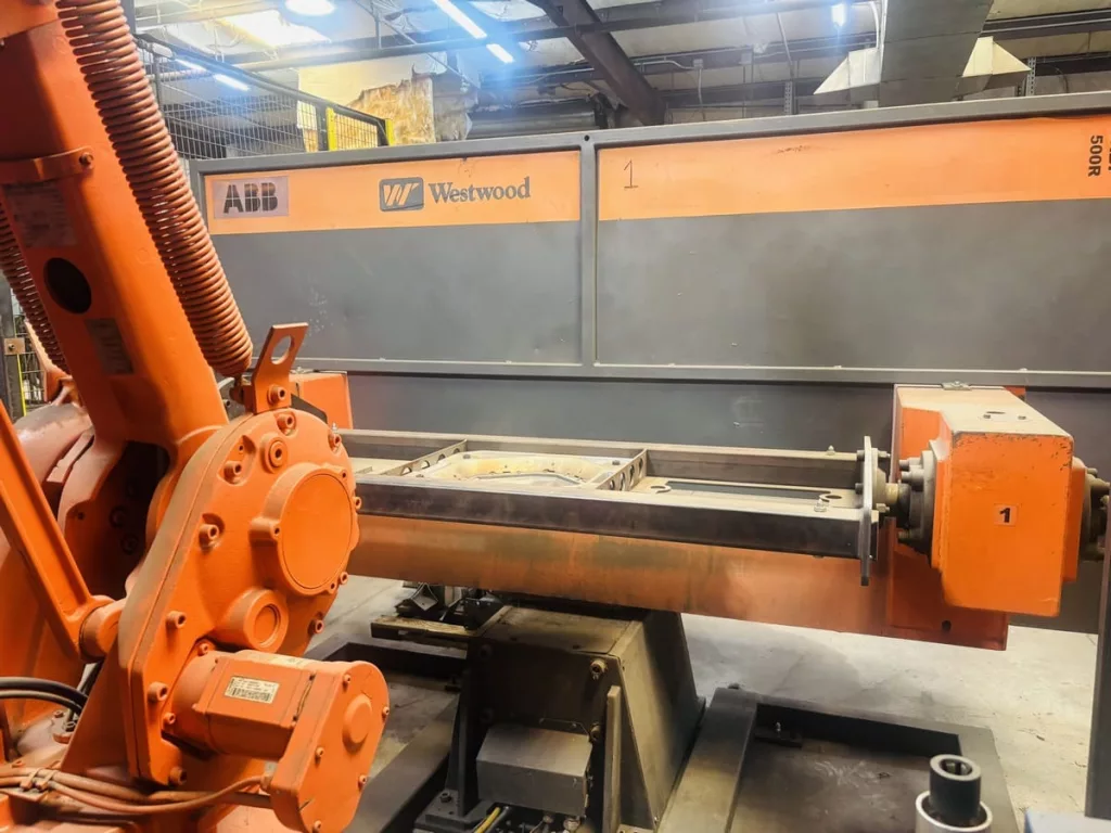 2004 ABB IRB 1400 Robotic Welding, photo 5 of 10