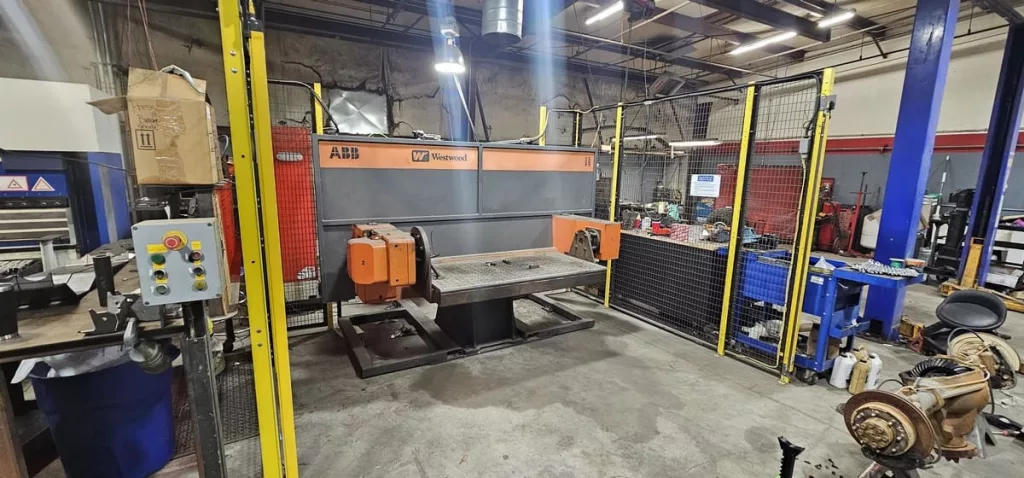 2004 ABB IRB 1400 Robotic Welding, photo 2 of 10