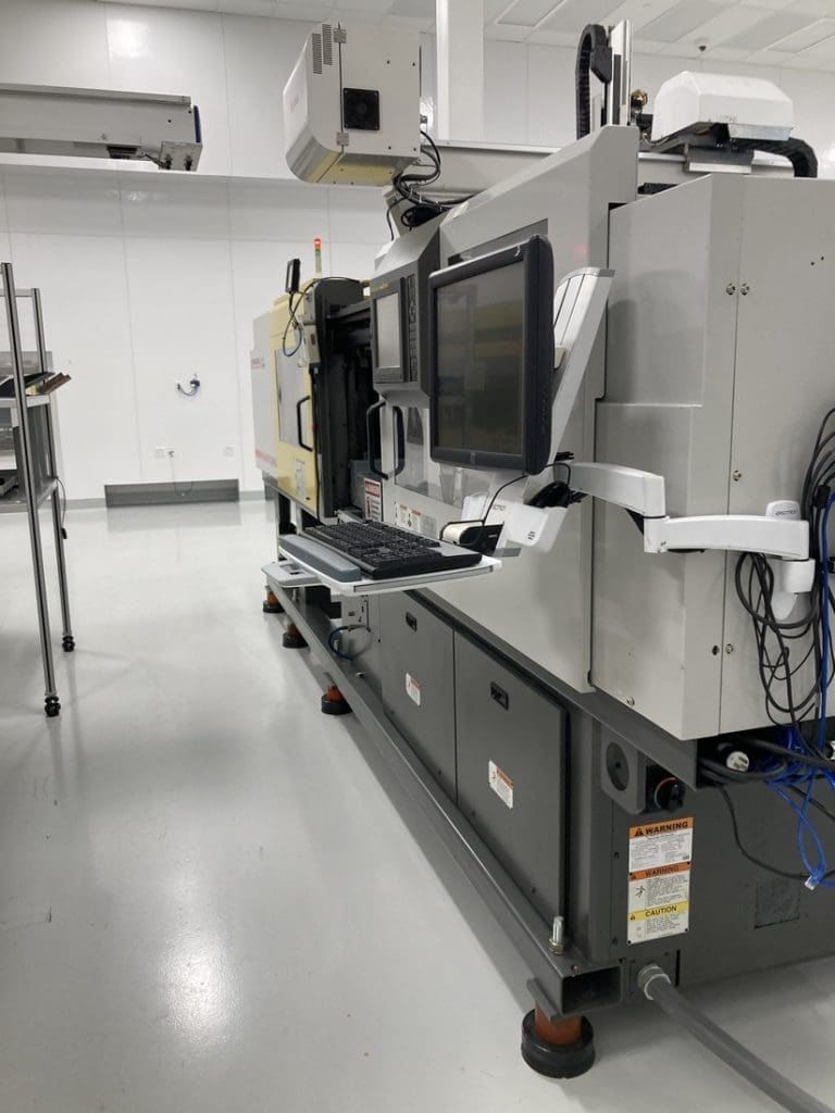 Used Cincinnati Milacron Roboshot S-2000i165B Injection Molding Machine For Sale