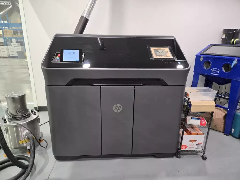 2021 HP Jet Fusion 580 3D Printer, photo 1 of 18
