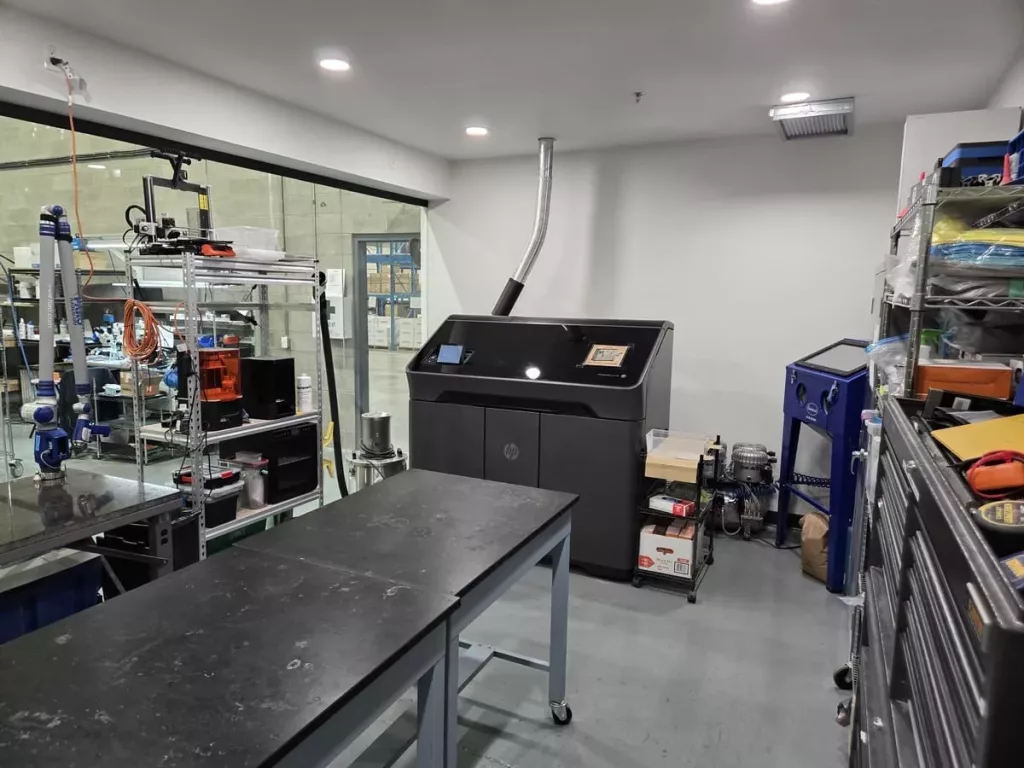 2021 HP Jet Fusion 580 3D Printer, photo 11 of 18