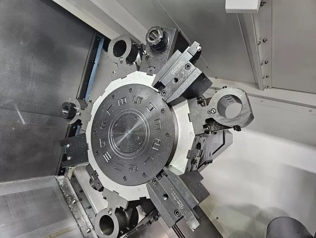 2024 Hyundai Wia L500LMA CNC Lathe, photo 3 of 9