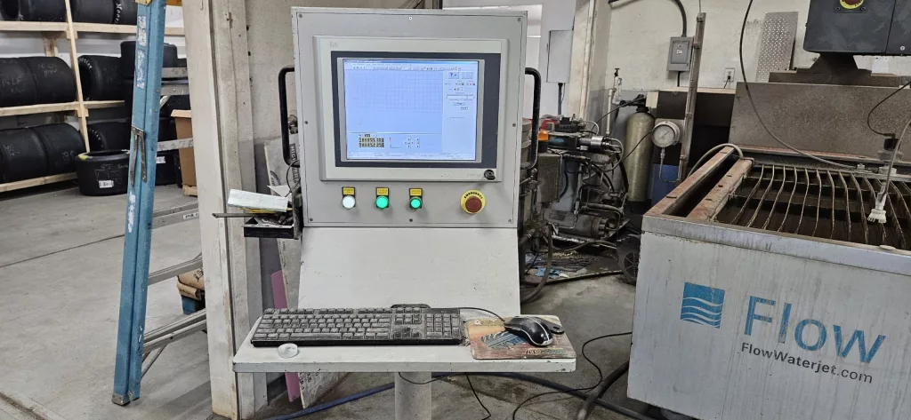 2013 Flow Mach 2 2031b Waterjet, photo 4 of 7