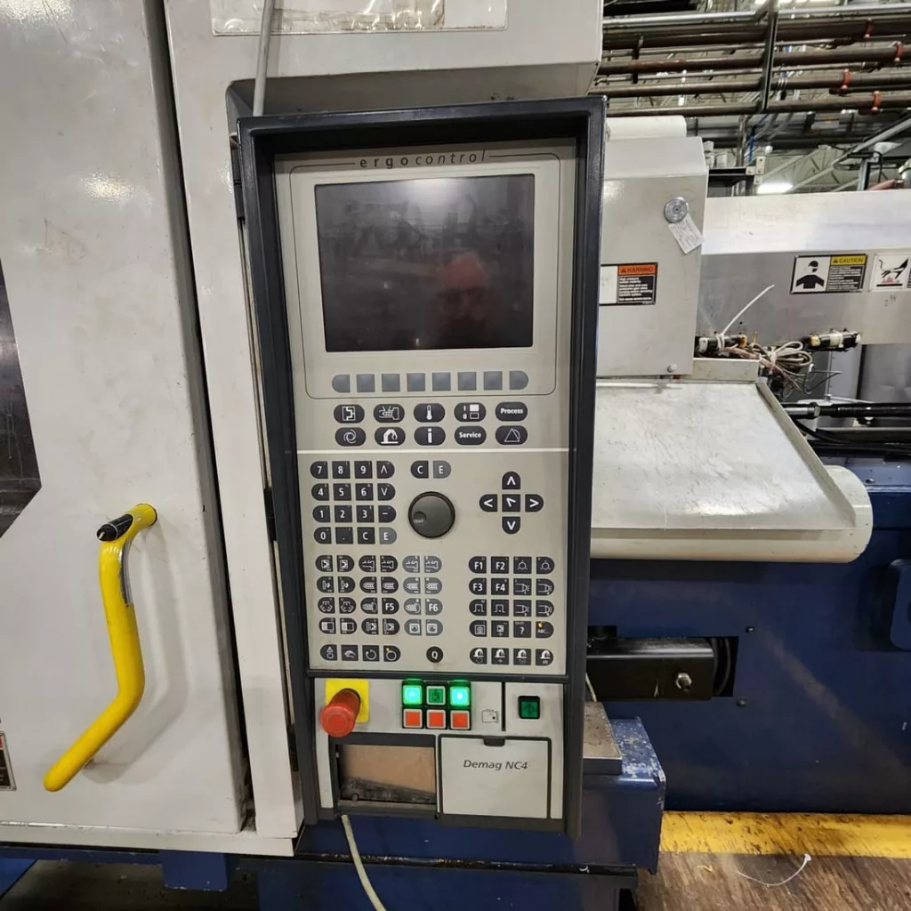 Used Demag Caliber 500/4300 Injection Molding Machine For Sale