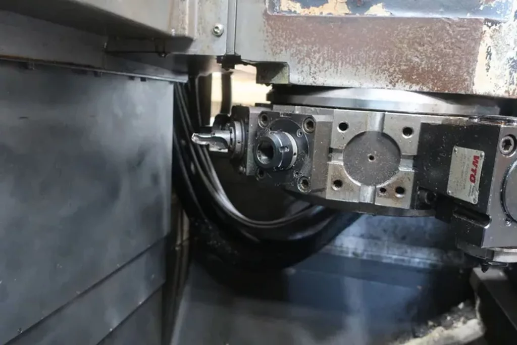 2012 Doosan Puma V400M CNC Vertical Turret Lathe, photo 6 of 12