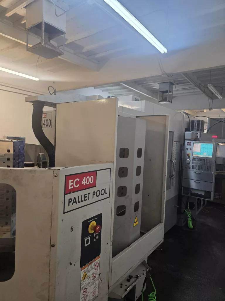2008 Haas EC-400PP CNC Horizontal Machining Center, photo 2 of 7