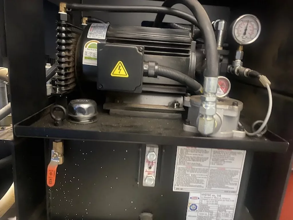 Used DN Solutions Puma 3100LY CNC Lathe For Sale