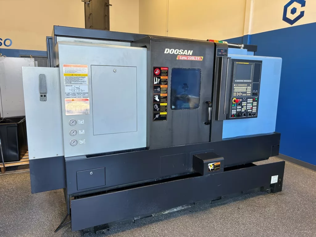 2014 Doosan Lynx 220LSYC