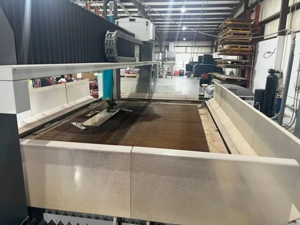 Used Flow Mach 500 4020 XD CNC Waterjet For Sale