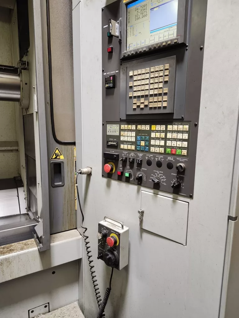 2011 Hyundai KH80G CNC Horizontal Machining Center, photo 12 of 18