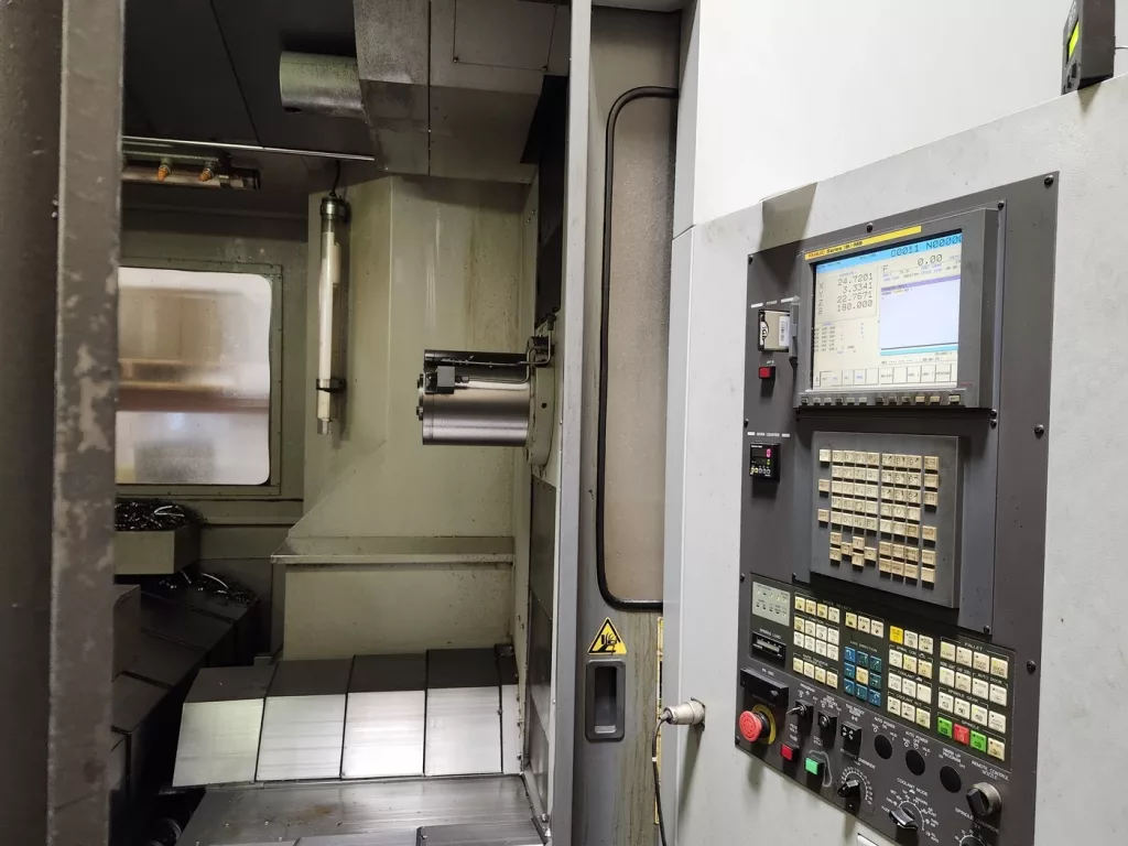 2011 Hyundai KH80G CNC Horizontal Machining Center, photo 11 of 18