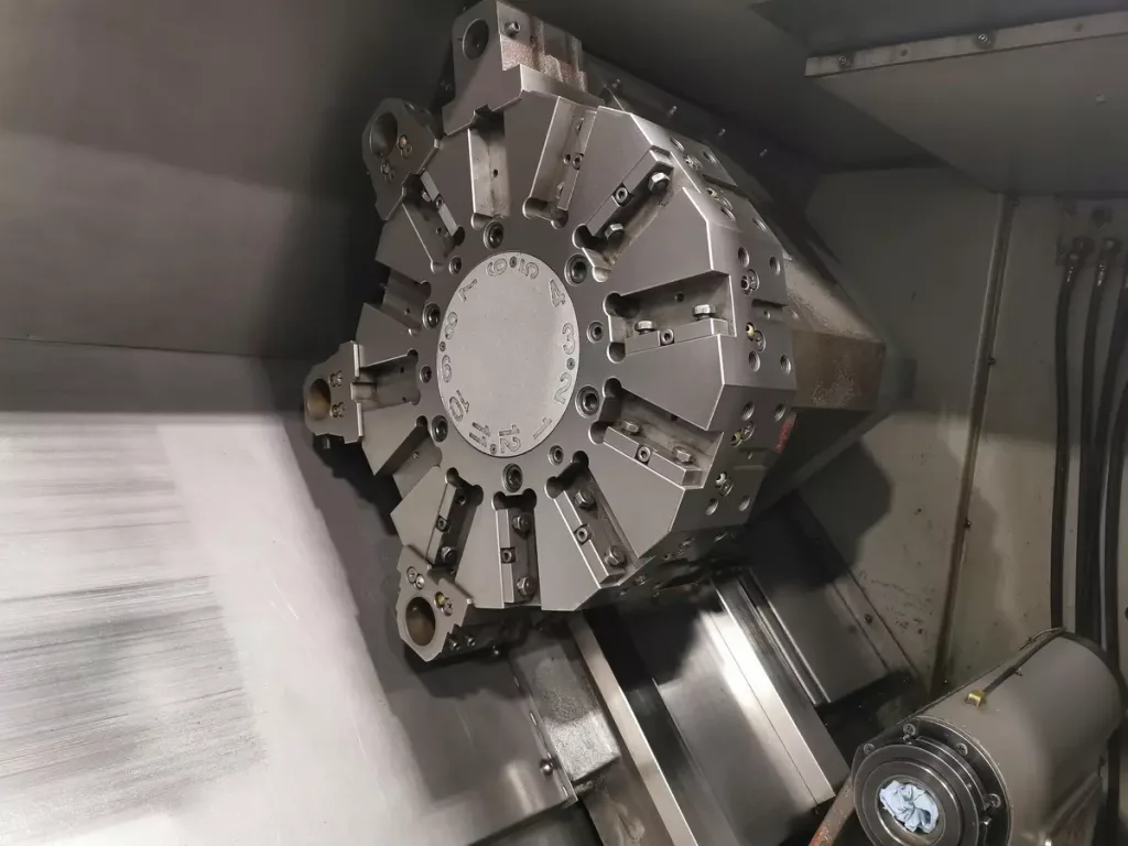 2009 Hyundai Kia SKT-300L CNC Lathe, photo 5 of 13