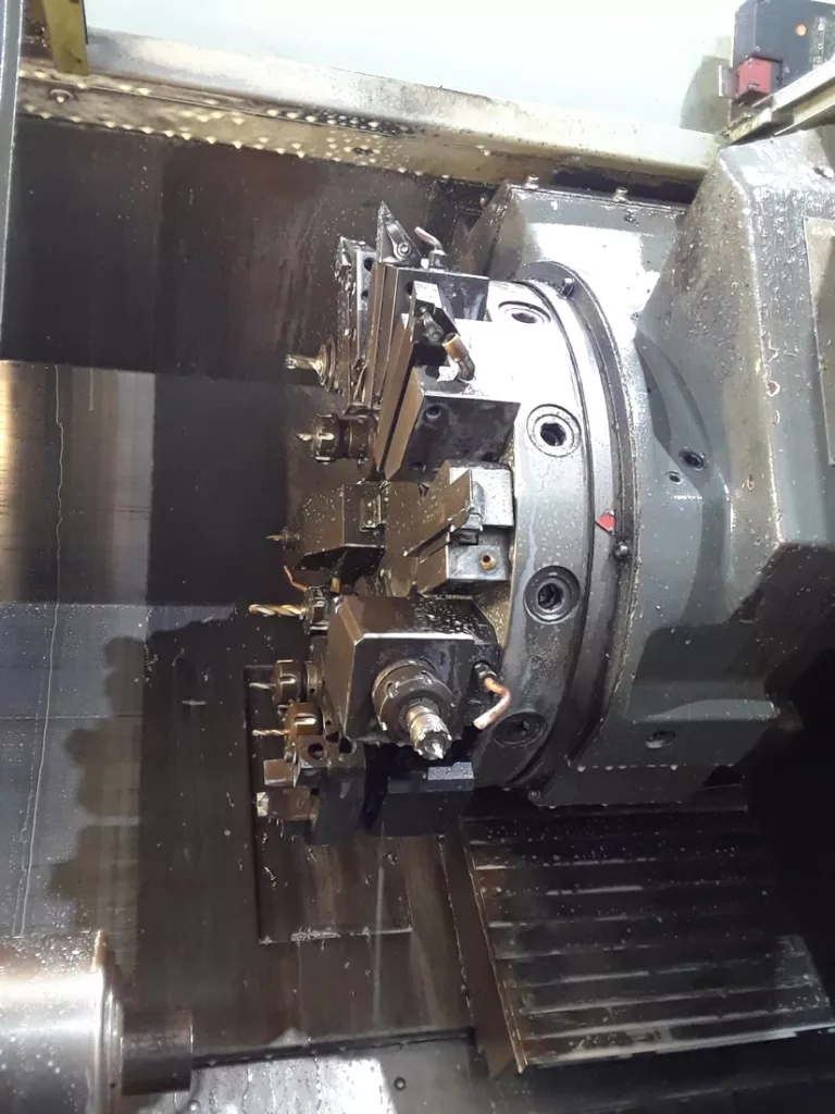 2005 Hyundai Kia SKT-21LMS CNC Lathe, photo 3 of 11