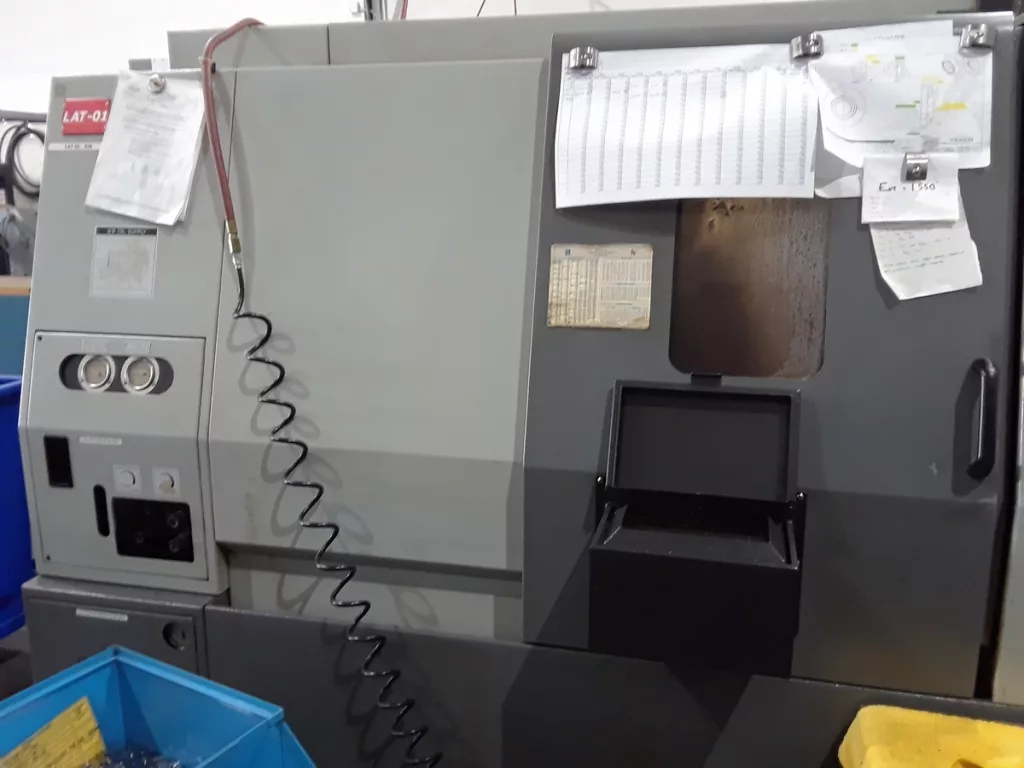 2005 Hyundai Kia SKT-21LMS CNC Lathe, photo 7 of 11