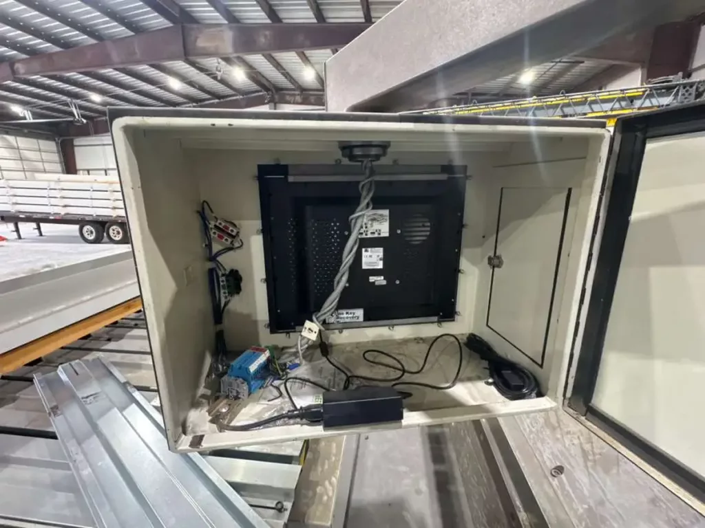 Used Roper Whitney AB1016 Folding Machine For Sale
