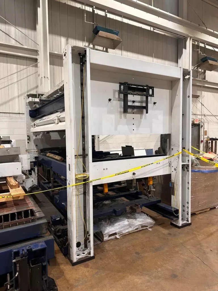Used Trumpf Liftmaster Compact 3015 Automatic Load/Unload System For Sale