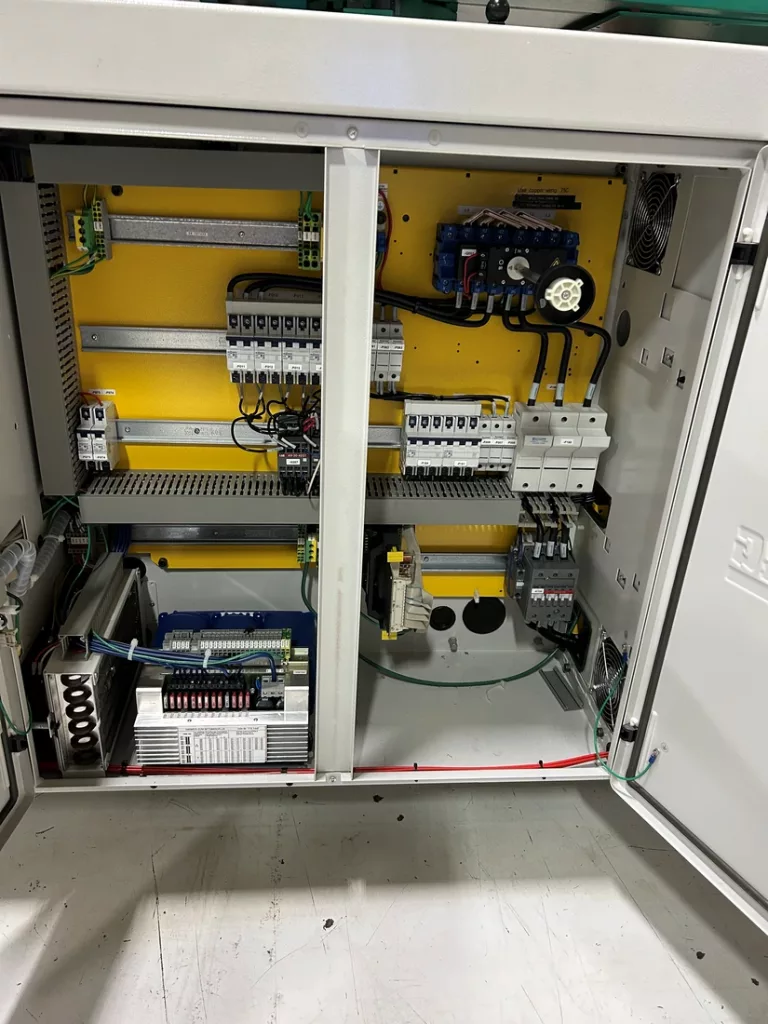 Used Arburg 470A 1000-170 Injection Molding Machine For Sale