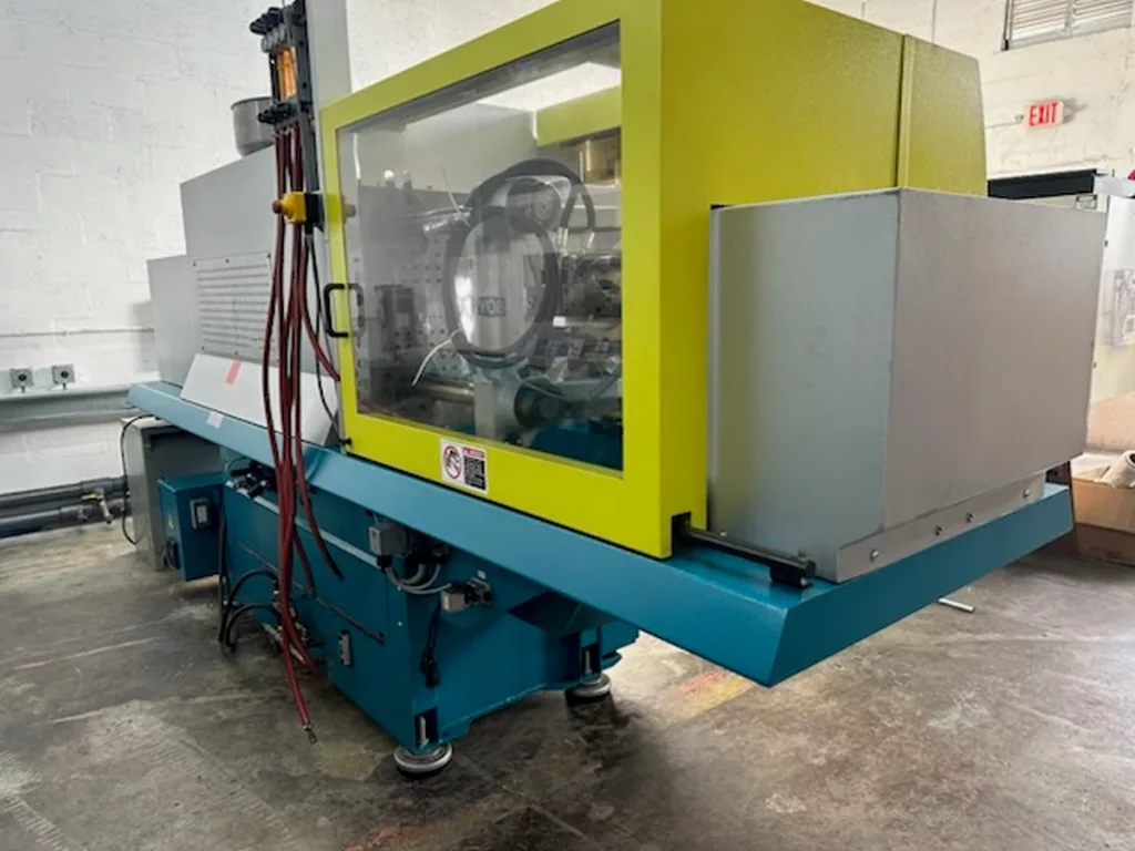 Used Boy 90E PRO - Injection Molding Machine For Sale