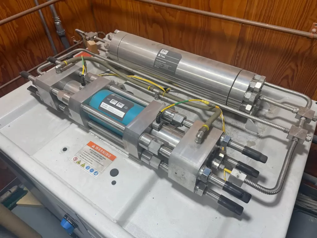 Used Flow Mach 3 3020b CNC Waterjet For Sale