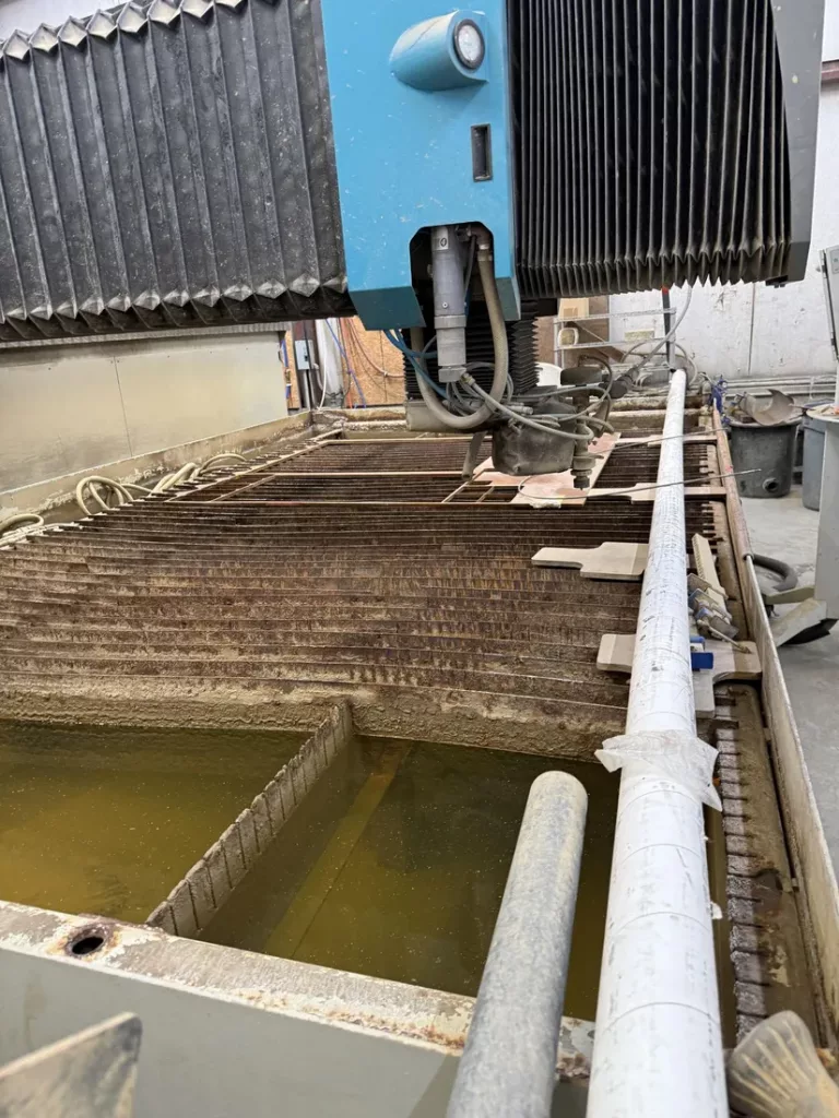Used Flow Mach 3 4020b CNC Waterjet For Sale