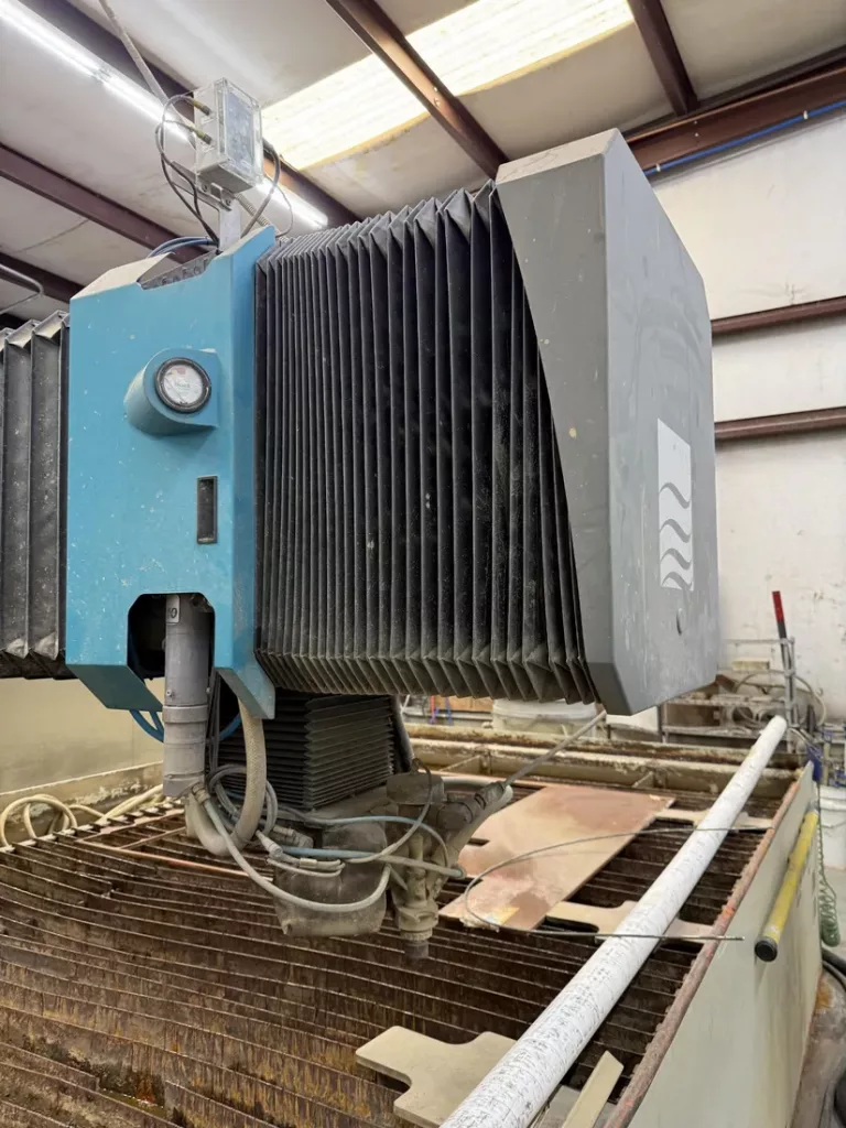 Used Flow Mach 3 4020b CNC Waterjet For Sale