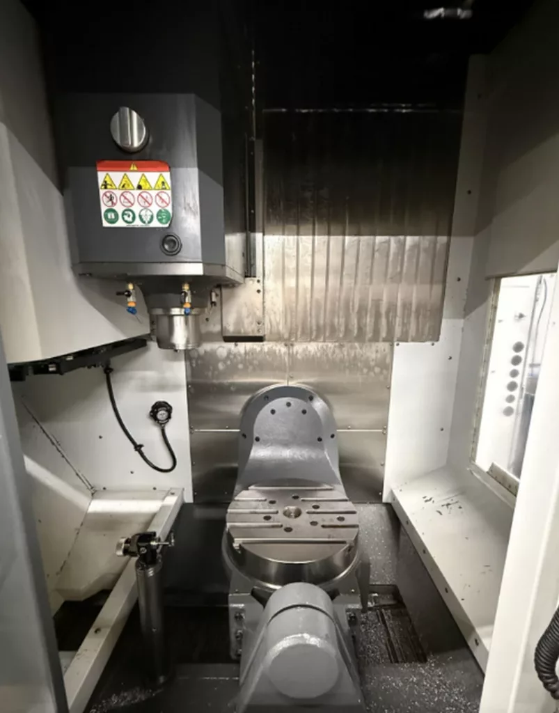 2020 Haas UMC-500 CNC Vertical Machining Center, photo 4 of 26
