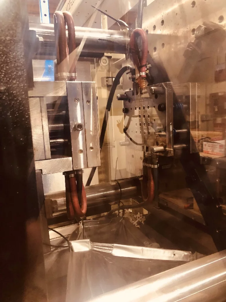 Used Nissei NEX180III-25E Injection Molding Machine For Sale