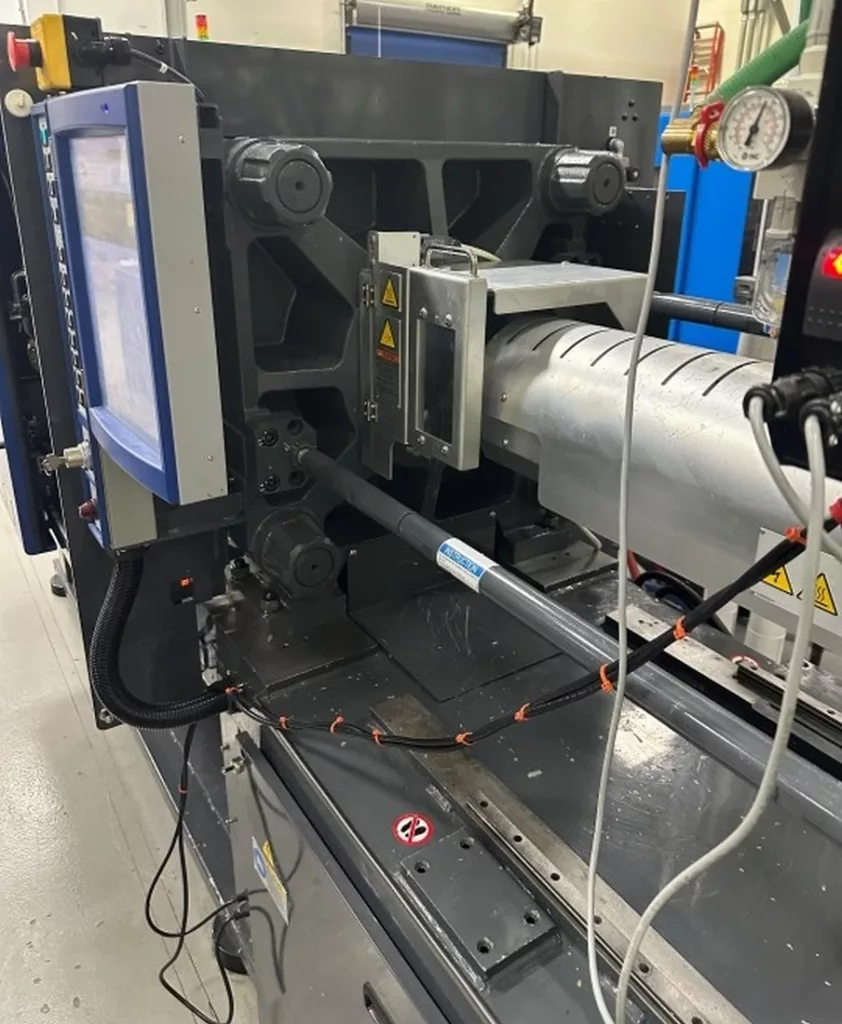 Used Sumitomo SE100EV-C250 Injection Molding Machine For Sale
