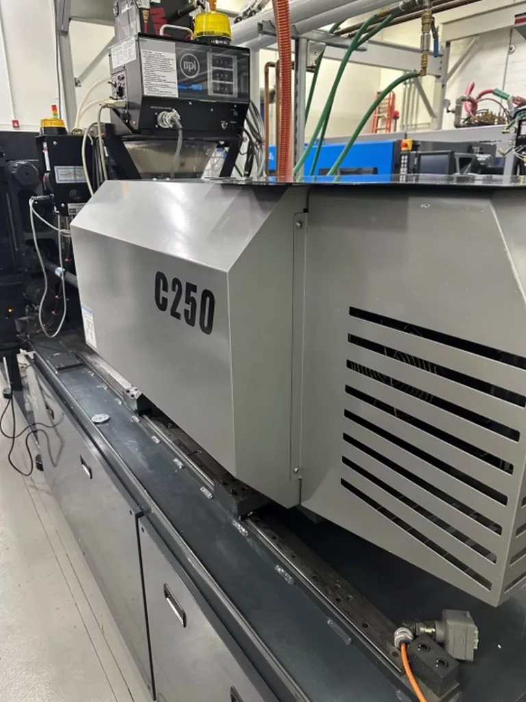 Used Sumitomo SE100EV-C250 Injection Molding Machine For Sale