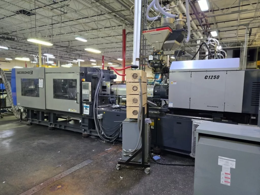Used Sumitomo SE350HSZ-C1250 Injection Molding Machine For Sale