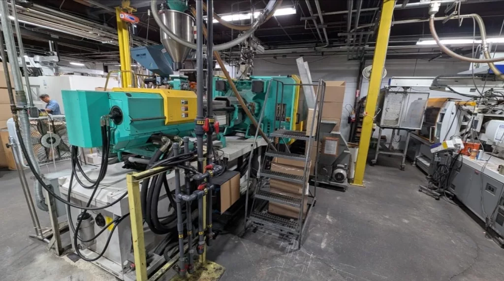 Used Arburg 720S 3200-1300 Injection Molding Machine for Sale