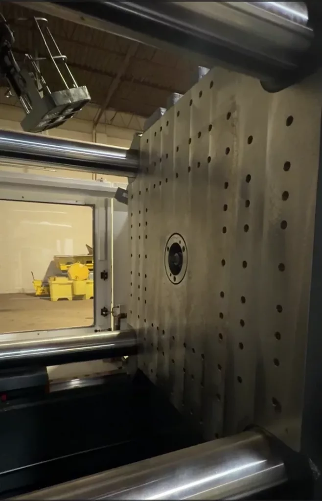 Used Cincinnati Milacron Q-Series 315 Injection Molding Machine For Sale