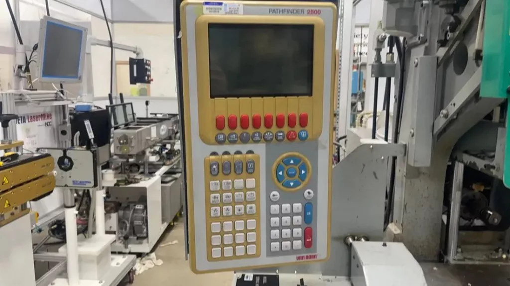 Used Newbury V2-30BRS Injection Molding Machine For Sale