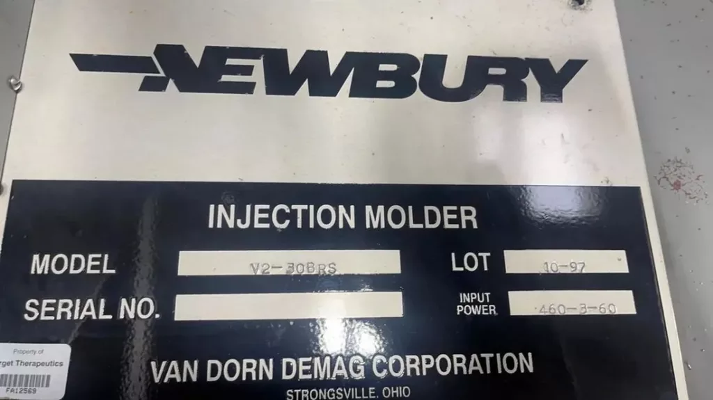 Used Newbury V2-30BRS Injection Molding Machine For Sale