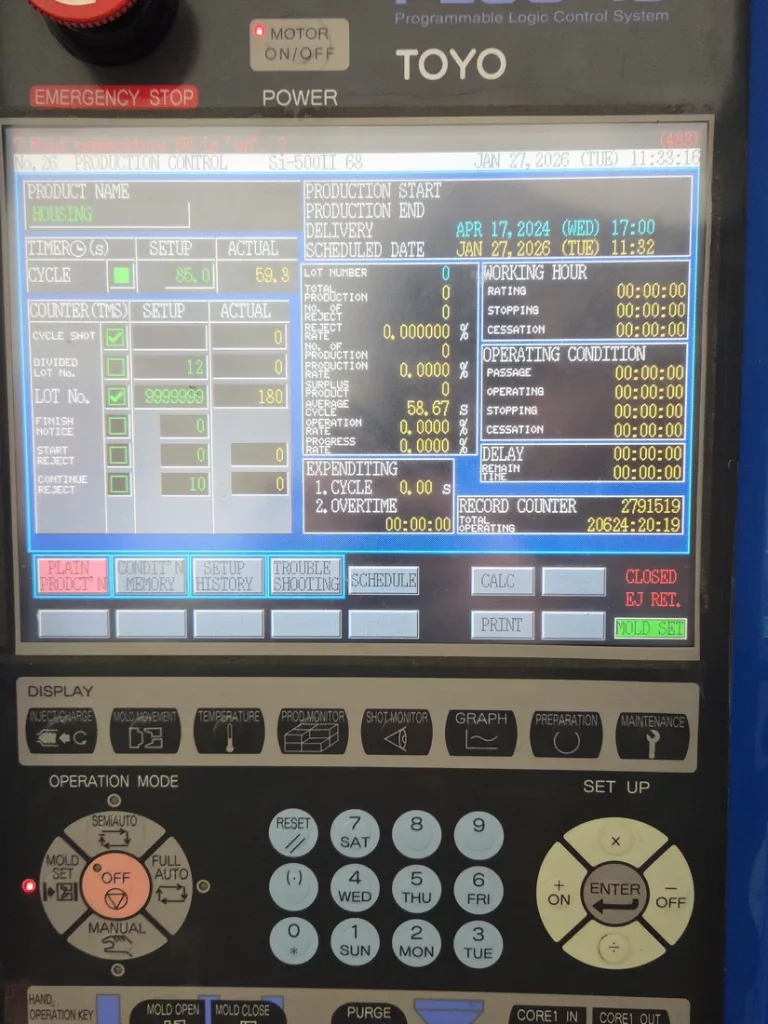 2003 Toyo Si-500-II Injection Molding Machine, photo 2 of 6
