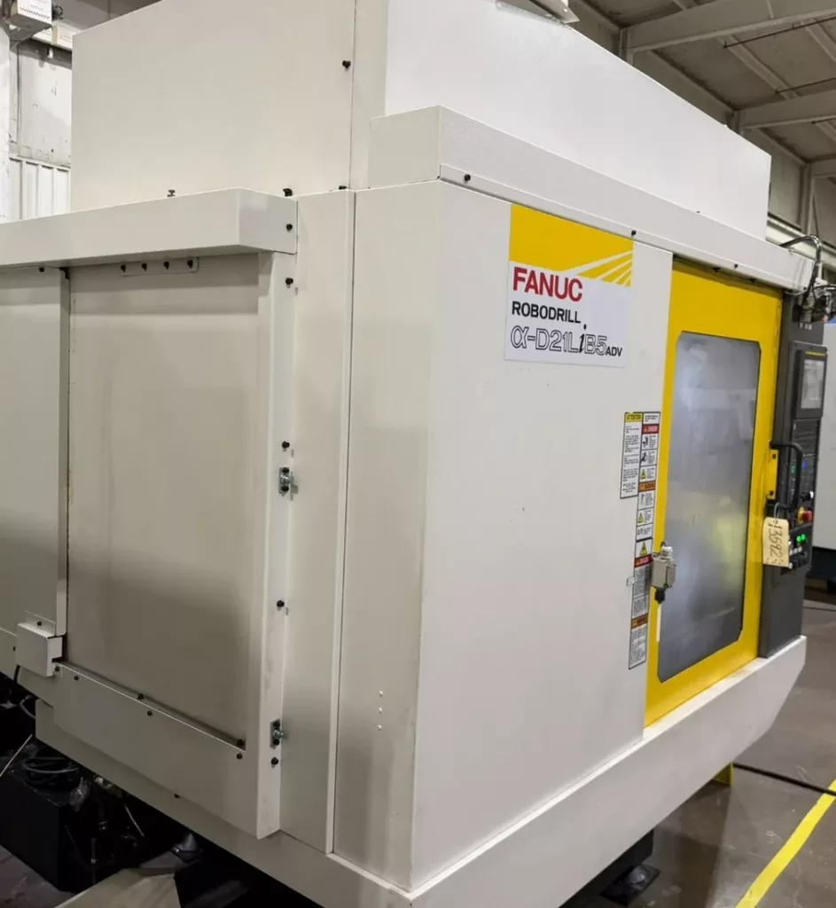 2020 Fanuc Robodrill Alpha D21LiB5 CNC Vertical Machining Center, photo 14 of 17