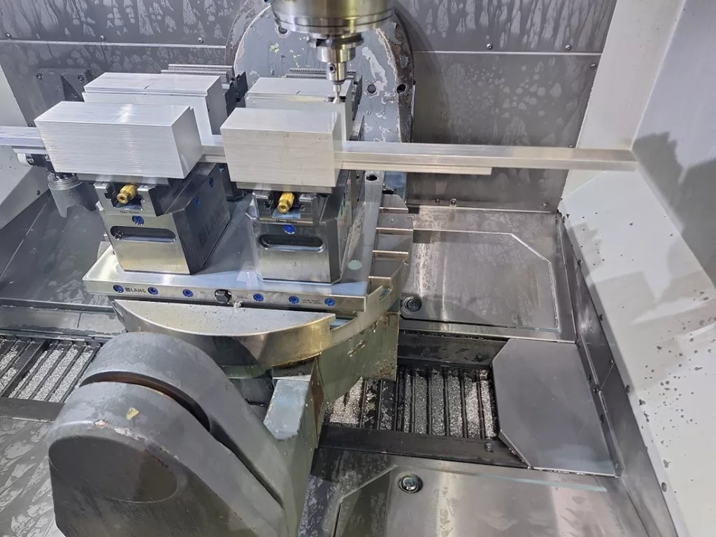 Used Haas UMC-750SS CNC Vertical Machining Center For Sale