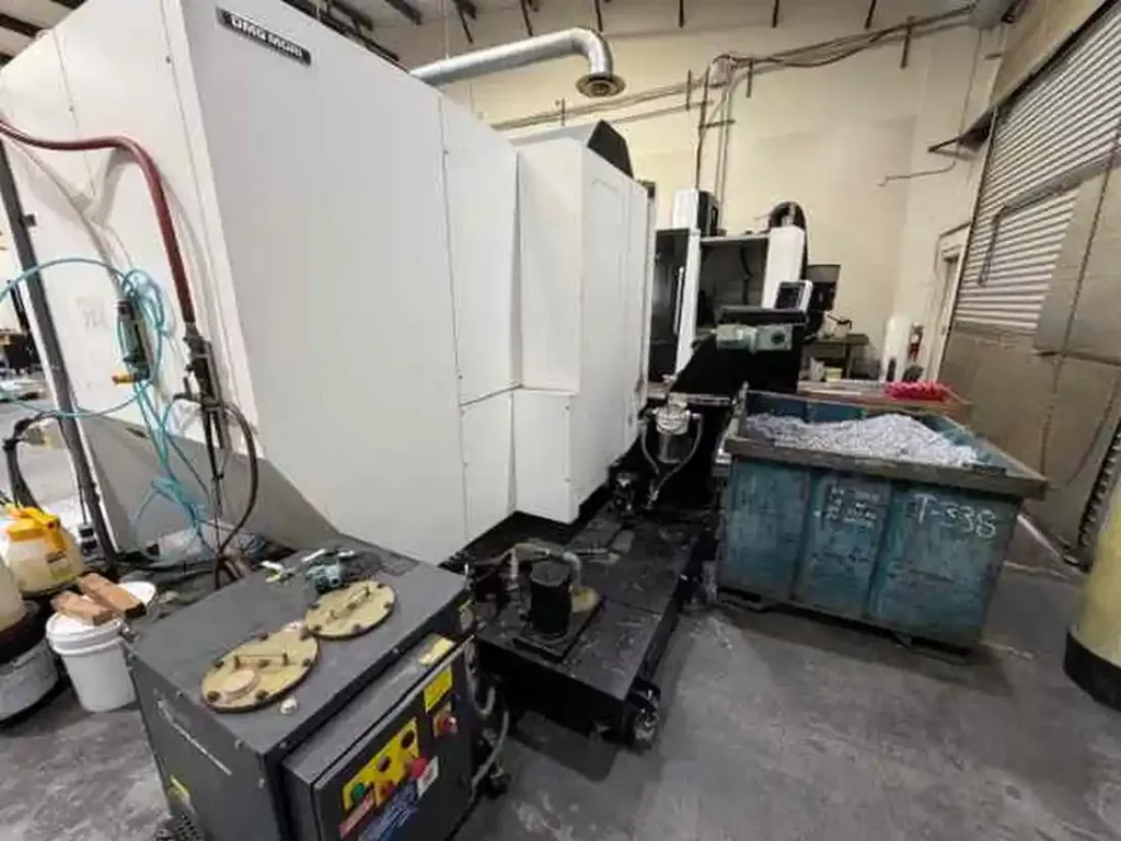 2018 DMG Mori CMX 1100V CNC Vertical Machining Center, photo 7 of 11