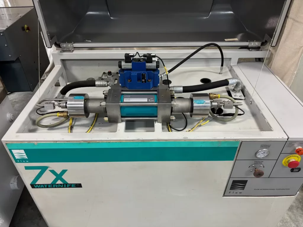 Used Flow Mach 100 3020 CNC Waterjet For Sale