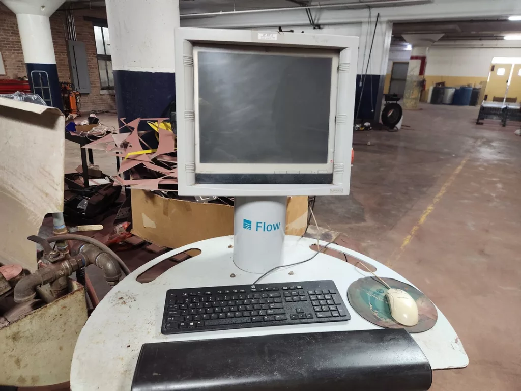 Used Flow Mach 4 4020b CNC Waterjet For Sale