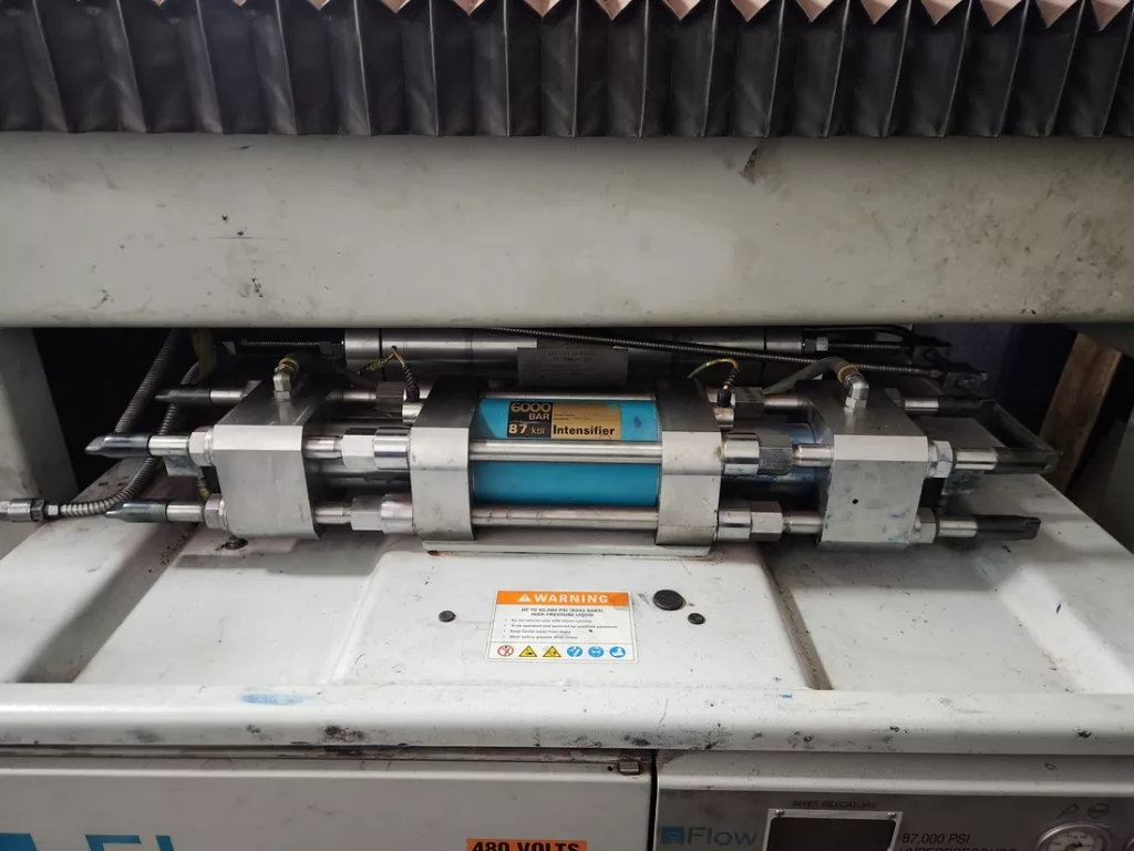 Used Flow Mach 4 4020b CNC Waterjet For Sale