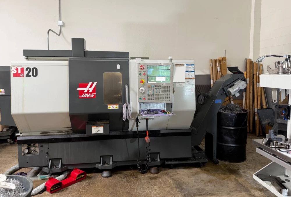 2010 Haas ST-20
